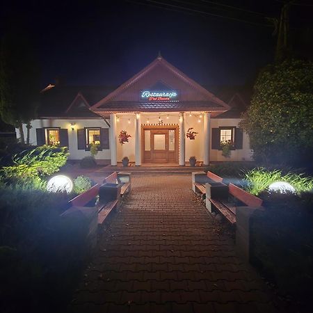 Motel I Restauracja "Pod Baszta" Naglowice Εξωτερικό φωτογραφία