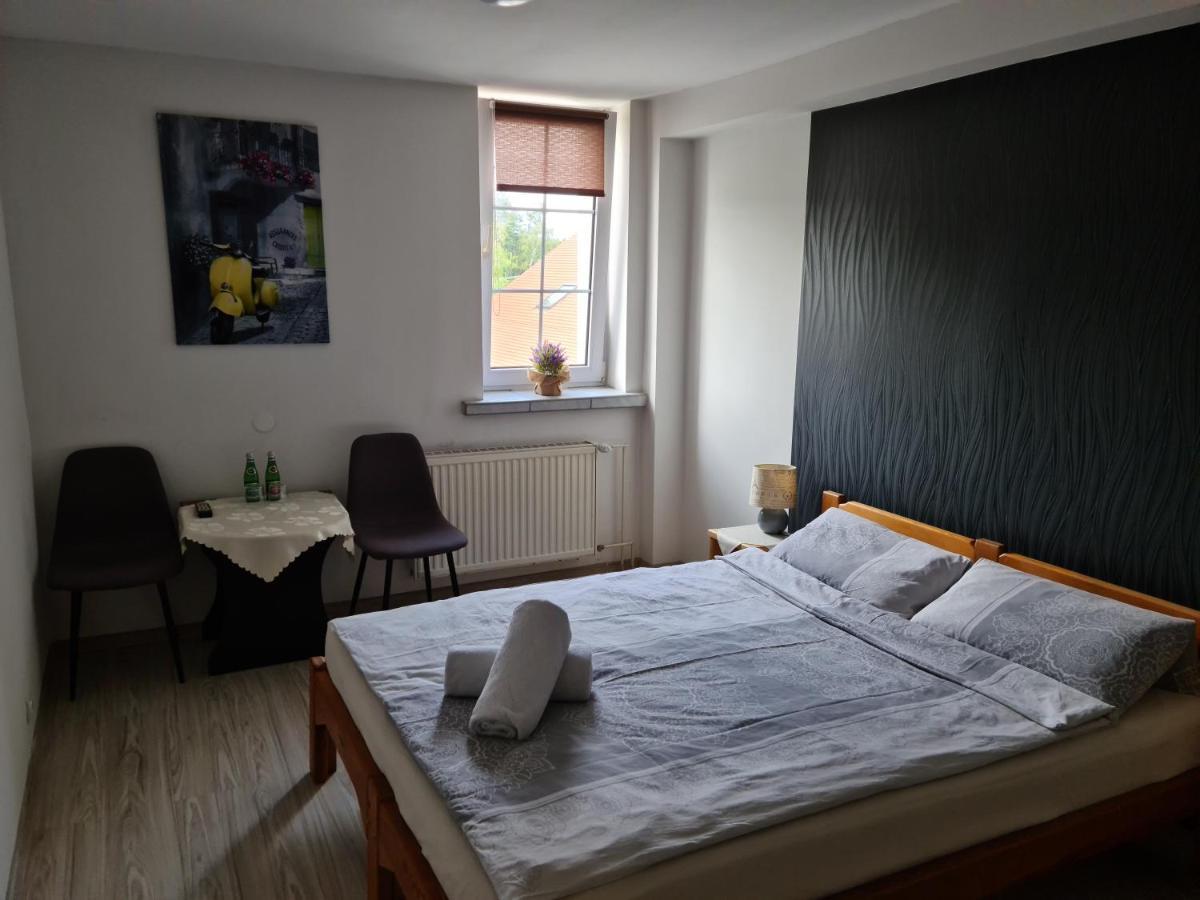 Motel I Restauracja "Pod Baszta" Naglowice Εξωτερικό φωτογραφία