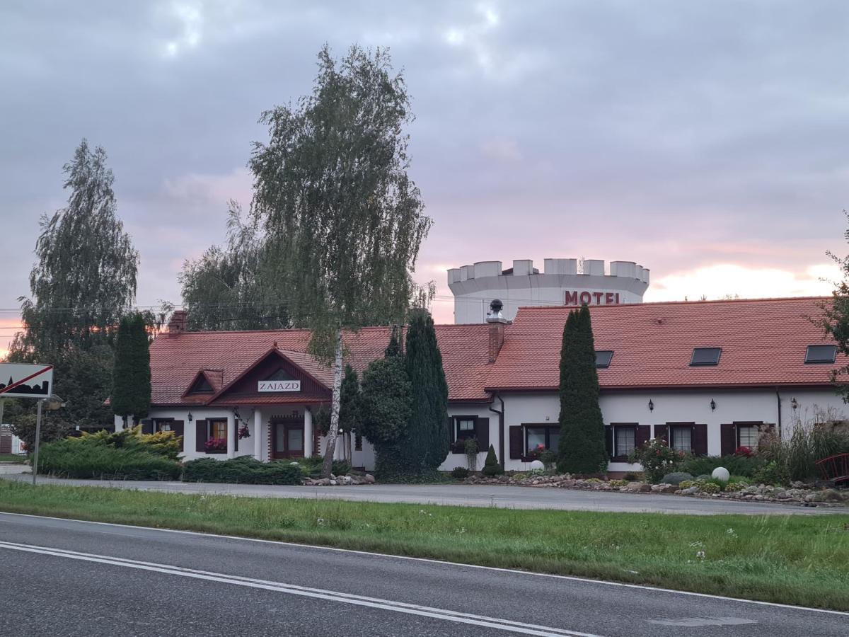 Motel I Restauracja "Pod Baszta" Naglowice Εξωτερικό φωτογραφία