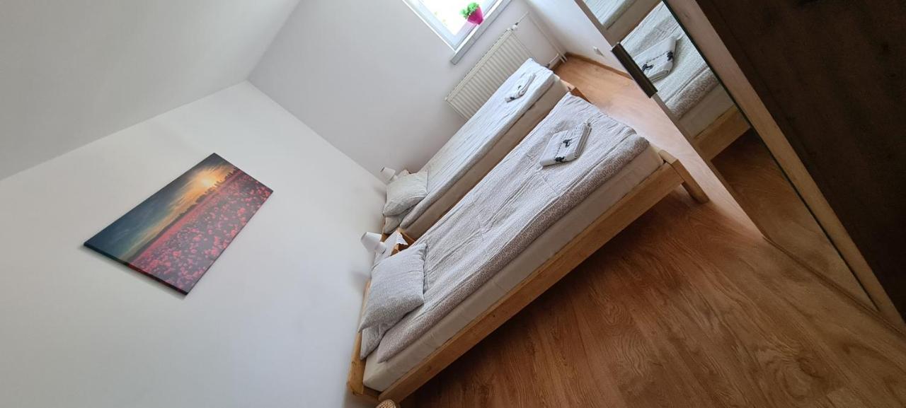 Motel I Restauracja "Pod Baszta" Naglowice Εξωτερικό φωτογραφία