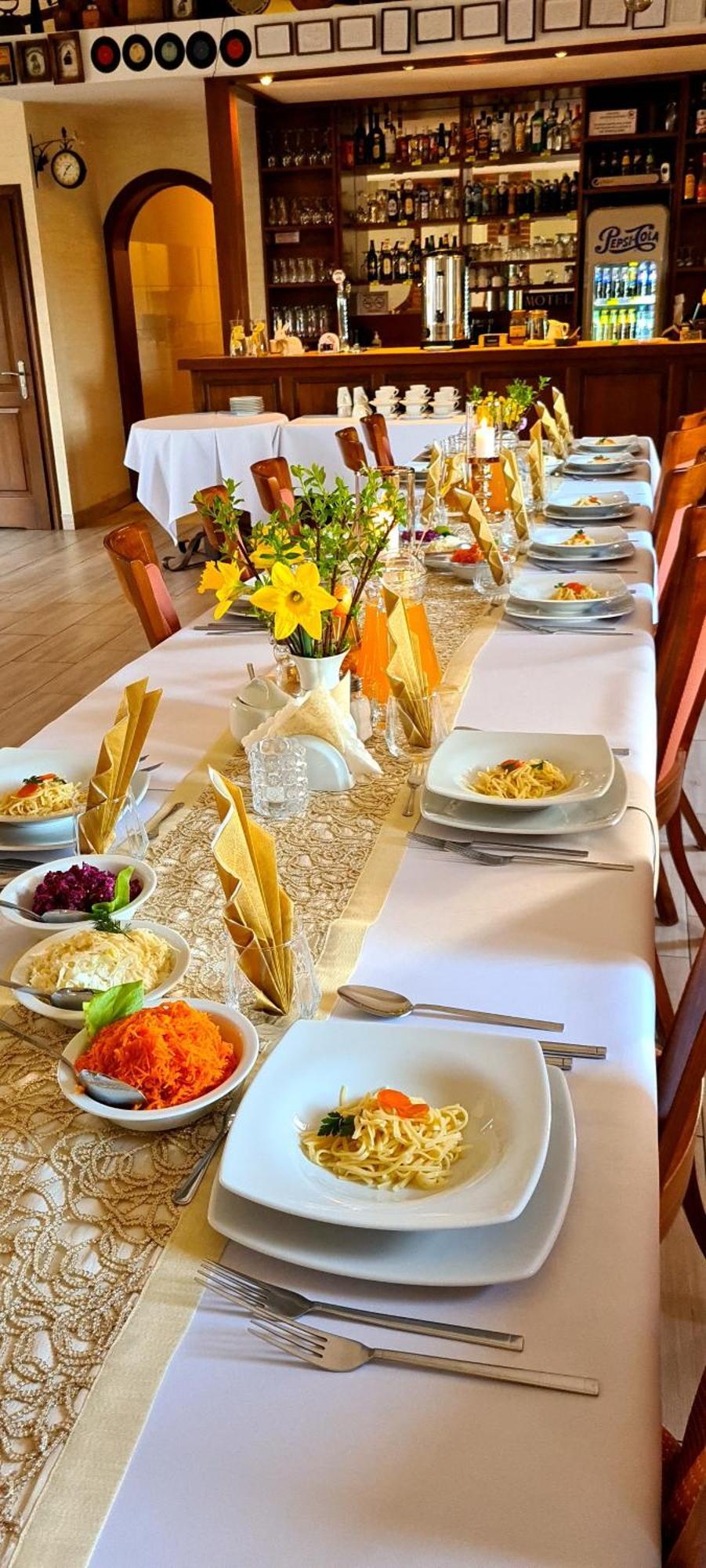 Motel I Restauracja "Pod Baszta" Naglowice Εξωτερικό φωτογραφία