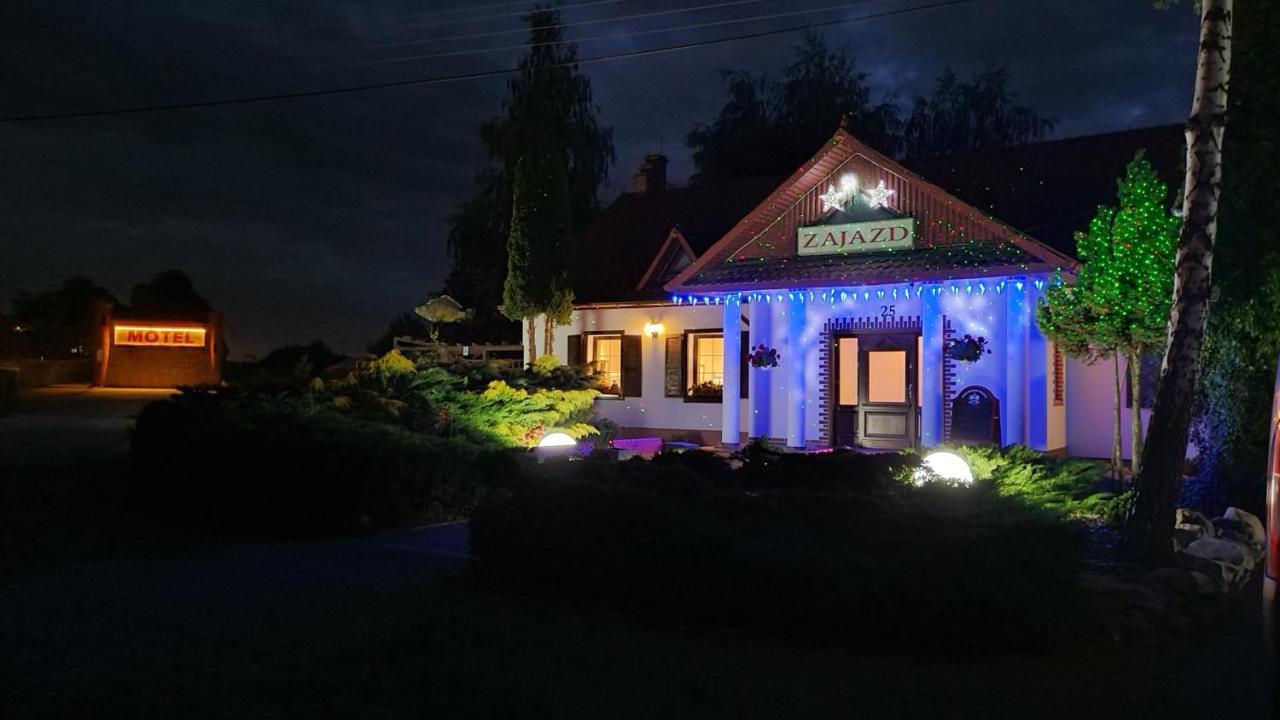 Motel I Restauracja "Pod Baszta" Naglowice Εξωτερικό φωτογραφία